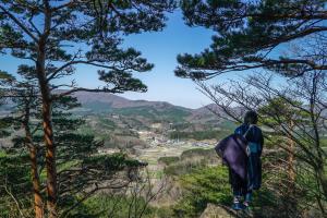 山の上から