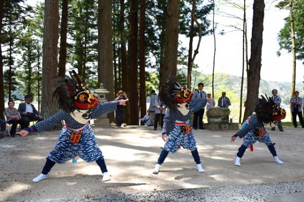 2区獅子舞